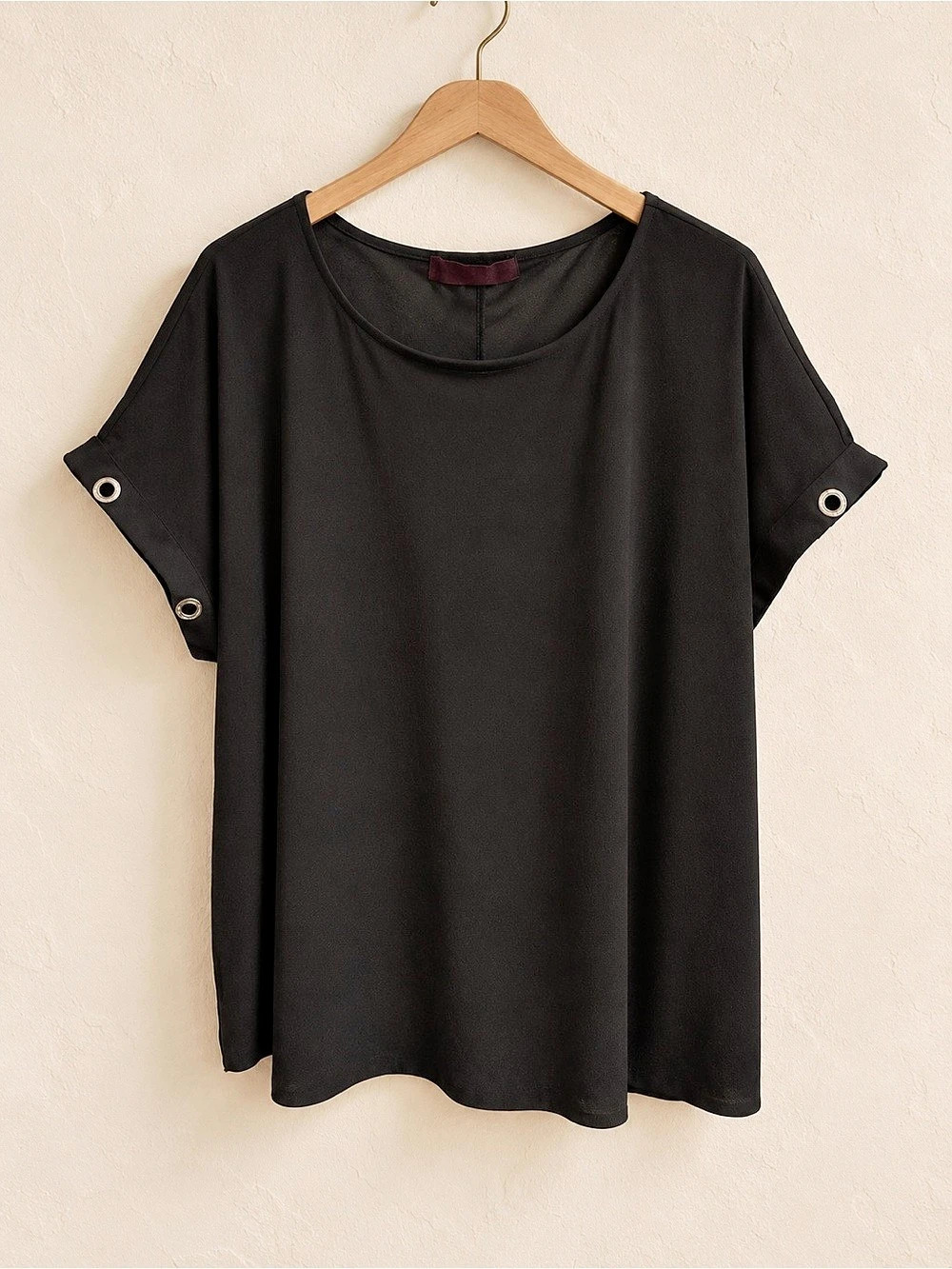 Scarlett Short Sleeve Blouse in Black Size 3X Like New - Plus Size